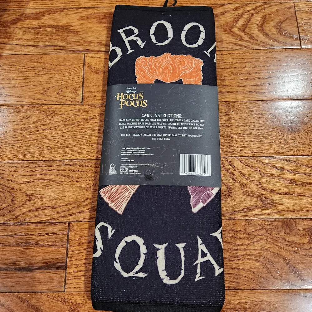 NWT Disney Hocus Pocus Dish Drying Mat 16